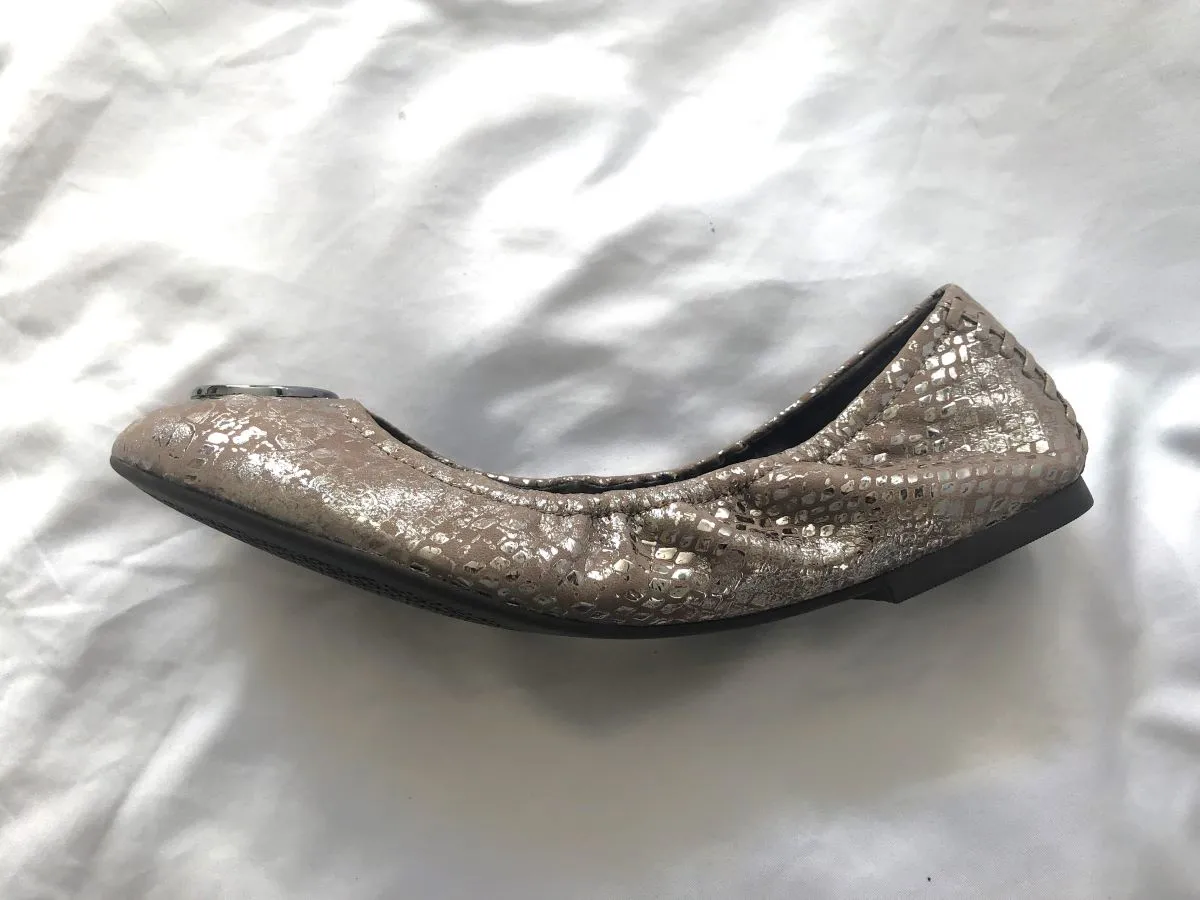 Tory Burch Heidi Size 9.5 Metallic Leather Flats